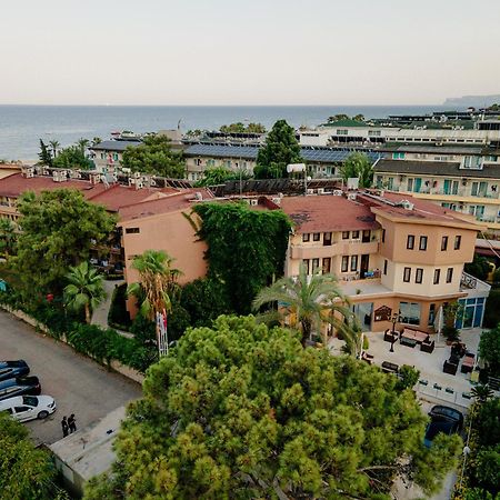 Aleria Belport Beach Hotel ベルディビ エクステリア 写真