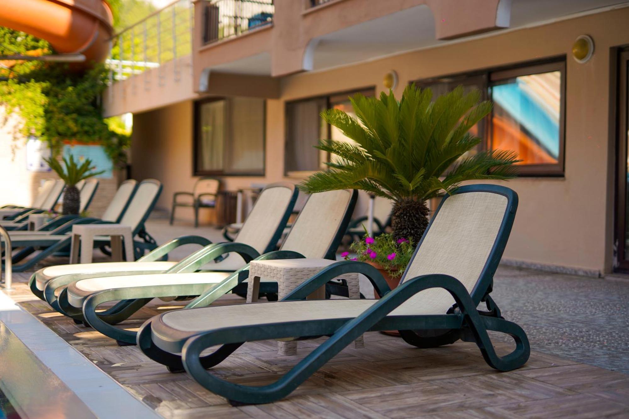 Aleria Belport Beach Hotel ベルディビ エクステリア 写真