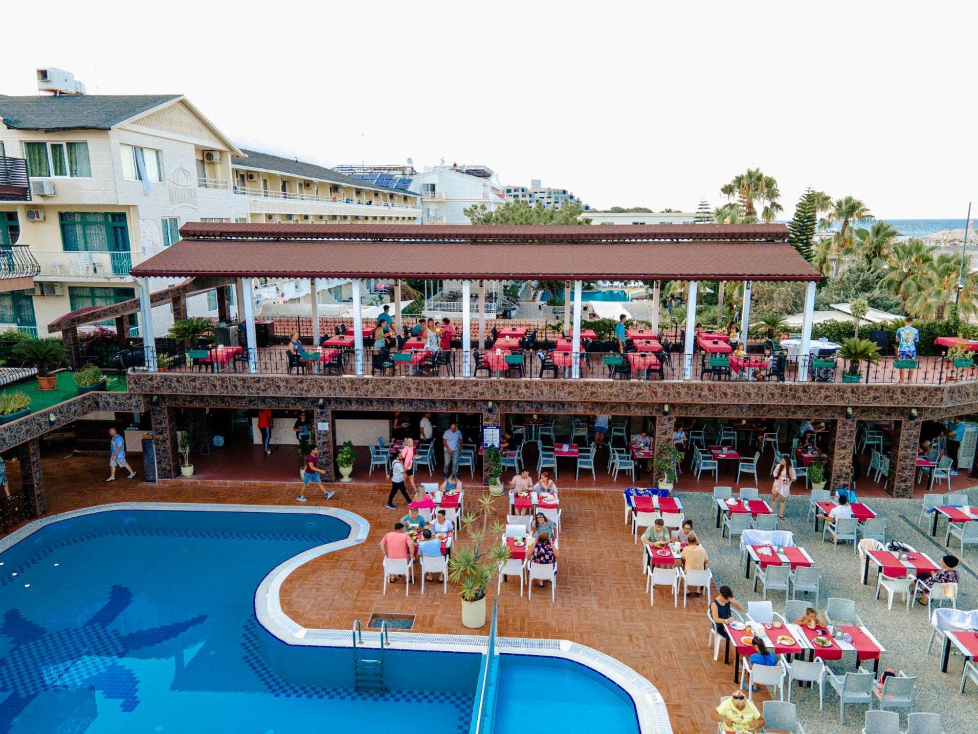 Aleria Belport Beach Hotel ベルディビ エクステリア 写真